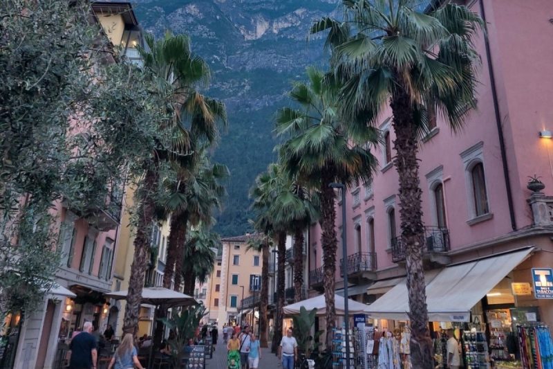 Riva del Garda, kleurrijke straten en spectaculaire uitzichten